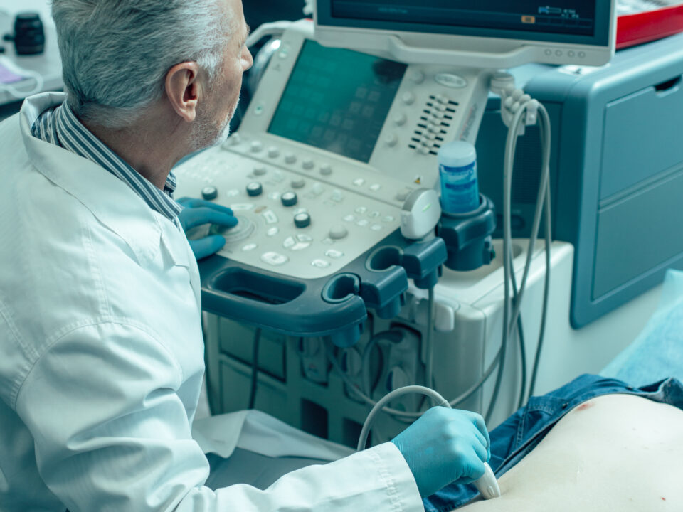 Het gebruik van ultrasone scanners in medische routines in de operatiekamer